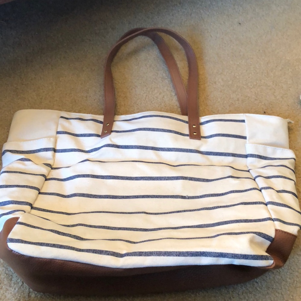 Bath and body works tote